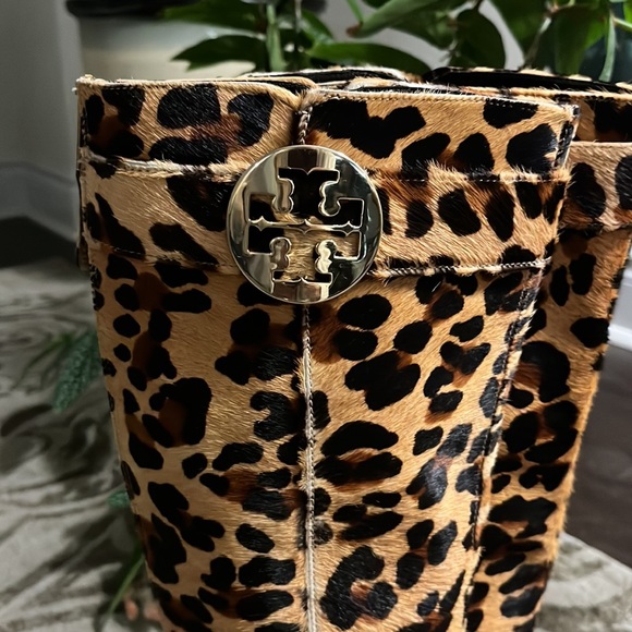 GUC Tory Burch pony hair boot - Picture 4 of 11